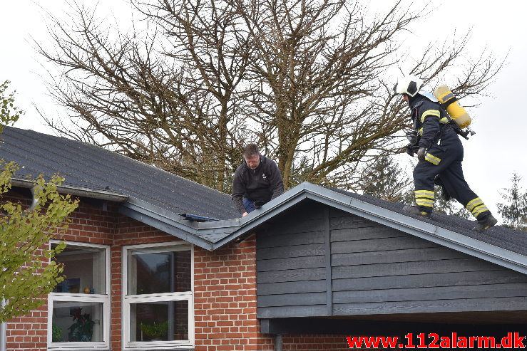 Brand i Villa. Gyvelvej i Vejle. 24/04-2020. Kl. 08:20.