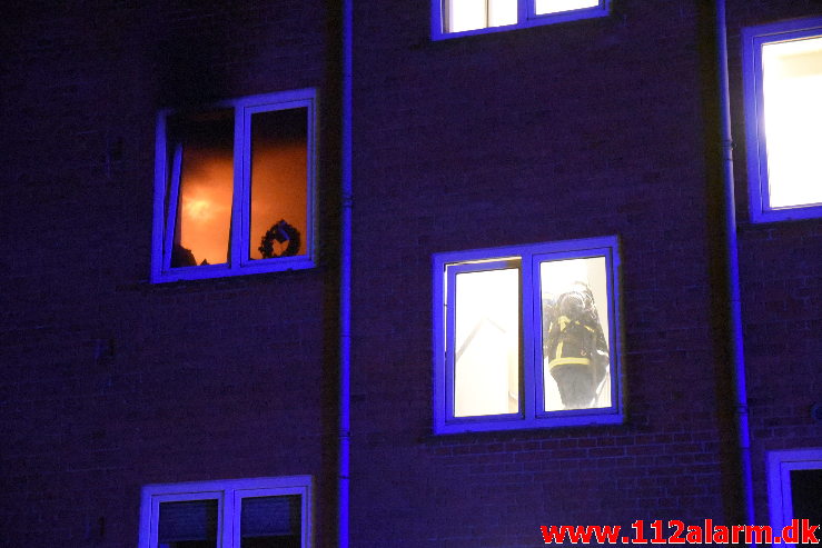 Brand i lejlighed. Svendsgade i Vejle. 25/04-2020. KL. 02:23.