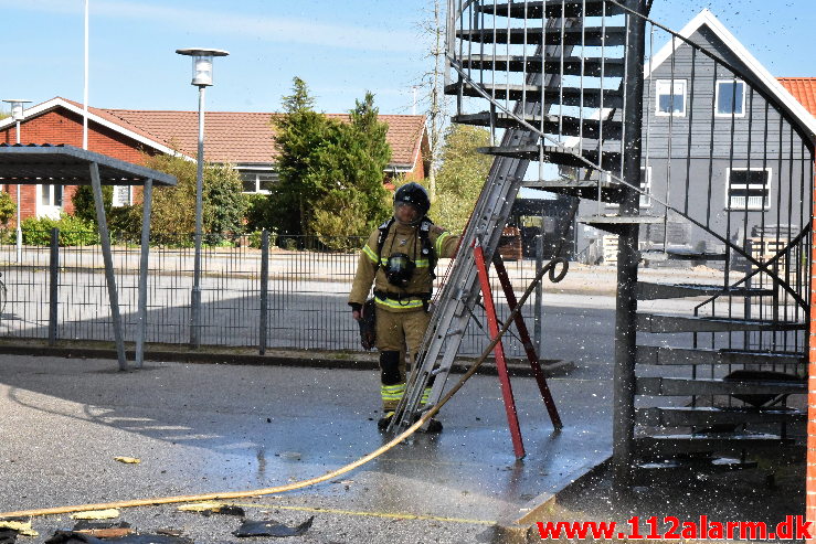 Bygningsbrand – Institution. Skolebakken 3 i Rask Mølle. 06/05-2020. Kl. 16:57.