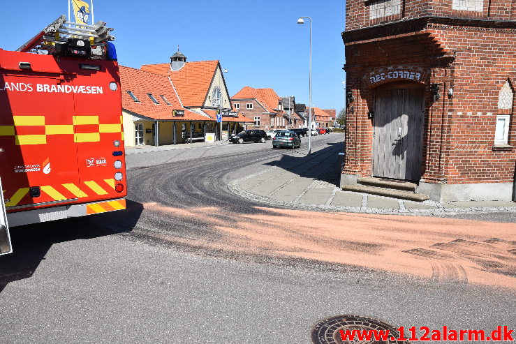 Større Forurening – Olieudslip. Gesagervej 52 Hedensted. 07/05-2020. kl. 14:30.