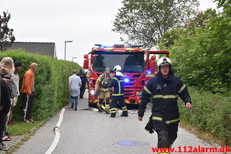 Voldsomt brand i Villa. Møllehusvej i Grejs. 12/06-2020. Kl. 18:34.