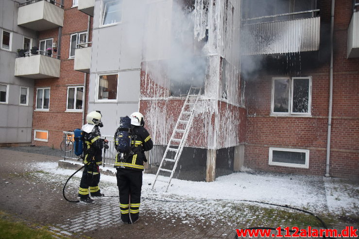 Voldsom brand i lejlighed. Haraldsgade 23 i Vejle. 16/06-2020. KL. 22:14.