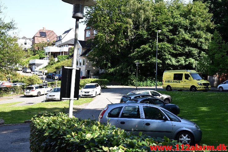 Brand i ældrebolig. Bakkegården på Teglgaardsvej. 23/06-2020. Kl. 16:37.