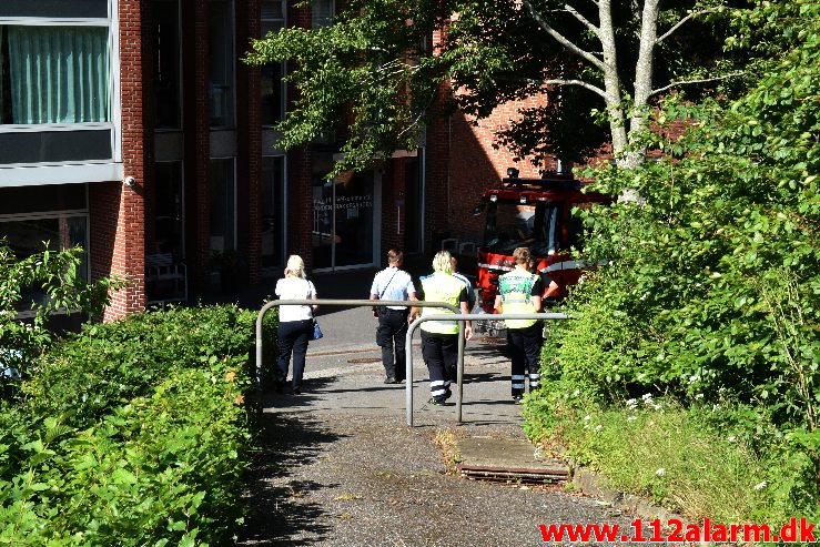 Brand i ældrebolig. Bakkegården på Teglgaardsvej. 23/06-2020. Kl. 16:37.