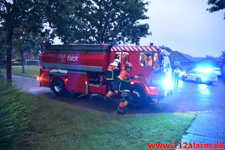 Brand i Campingvogn. Fårupled i Jelling. 04/07-2020. Kl. 22:14.