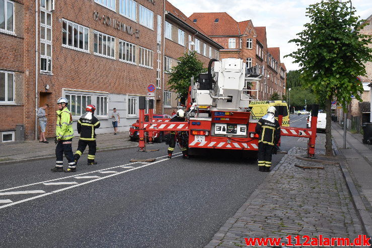 Personredning / Højderedning fra Bygning: Vardevej i Vejle. 10/07-2020. KL. 07:38.