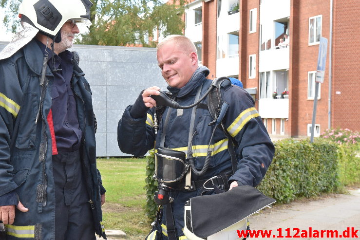 Ild i Etageejendom. Ellevang i Vejle. 21/07-2020. KL. 17:46.