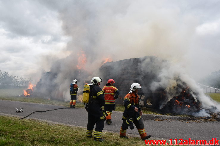 Brand-Landbrugsredskab. Tofthøjvej i Jelling. 23/07-2020. Kl. 15:51.