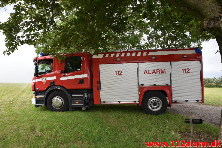 Brand-Landbrugsredskab. Tofthøjvej i Jelling. 23/07-2020. Kl. 15:51.