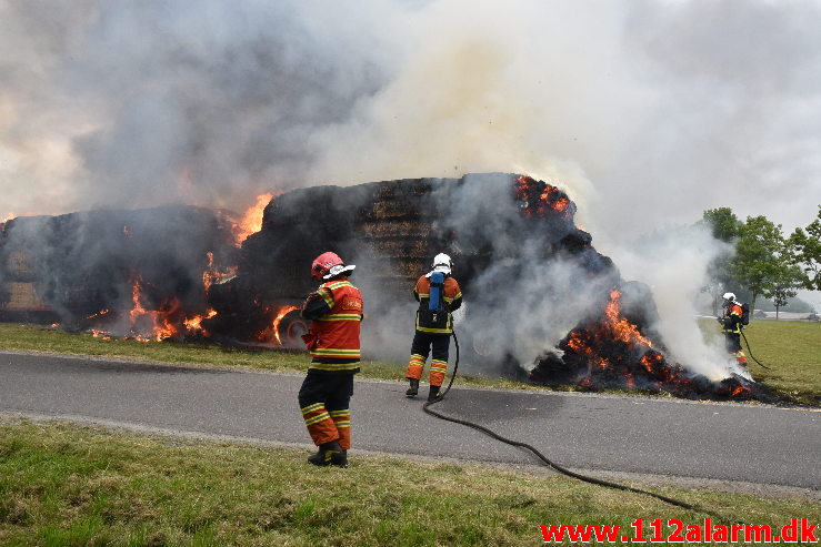 Brand-Landbrugsredskab. Tofthøjvej i Jelling. 23/07-2020. Kl. 15:51.