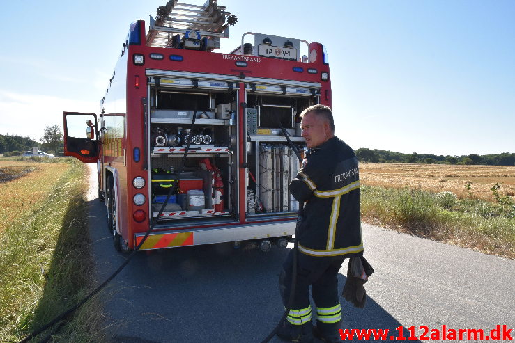 Brand i Ballepresser. Sønderskovvej ved Andkær. 14/08-2020. Kl. 15:26.