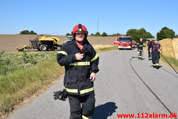 Brand i Ballepresser. Sønderskovvej ved Andkær. 14/08-2020. Kl. 15:26.