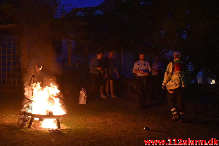 Ild i Industribygning . Vedelsgade 17 i Vejle. 17/08-2020. Kl. 21:31.