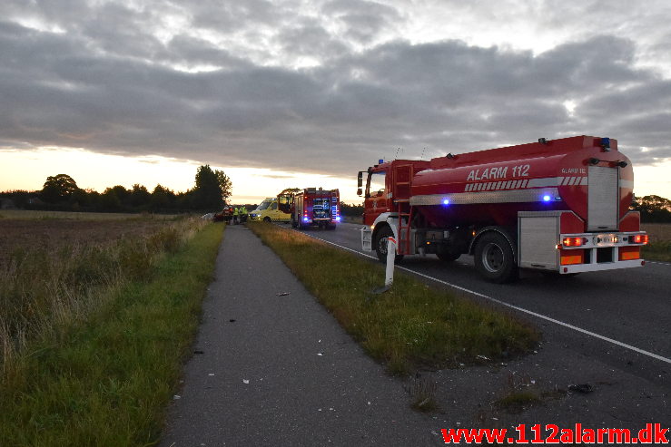 2 biler snittede hinanden. Horsensvej i Hedensted. 25/08-2020. Kl. 05:51.