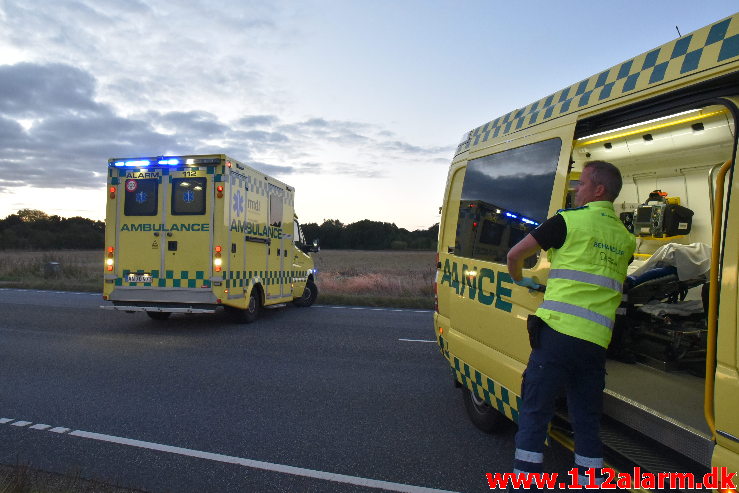 2 biler snittede hinanden. Horsensvej i Hedensted. 25/08-2020. Kl. 05:51.