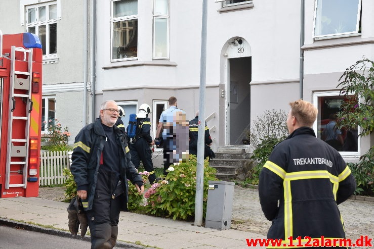 Efterladt papir på komfur gav røg. Dalgade i Vejle. 10/09-2020. KL. 07:38.