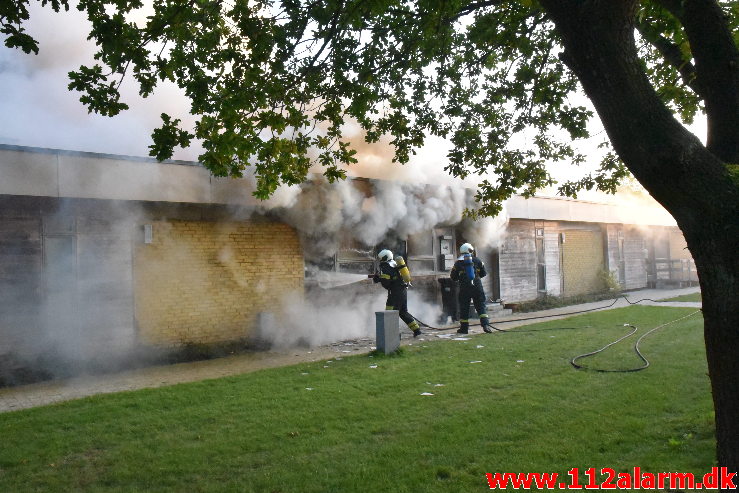 Voldsom brand i villa. Grønnedalen i Vejle. 16/09-2020. KL. 18:51.