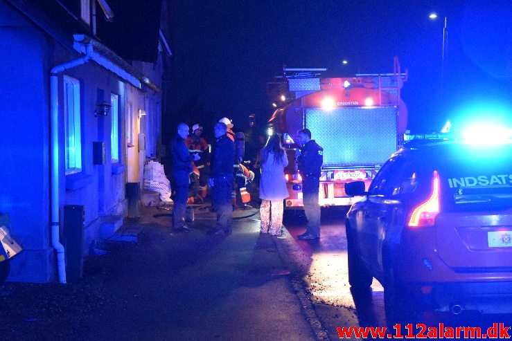 Brand i Villa. Ballevej i Bredsten. 25/10-2020. Kl. 17:22.