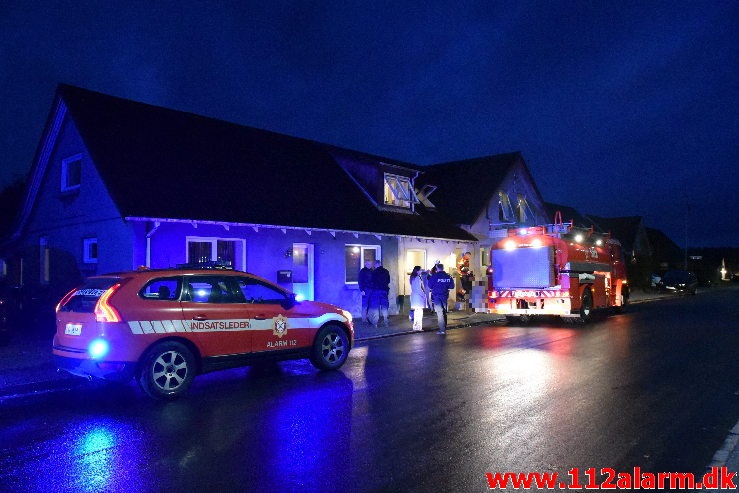 Brand i Villa. Ballevej i Bredsten. 25/10-2020. Kl. 17:22.