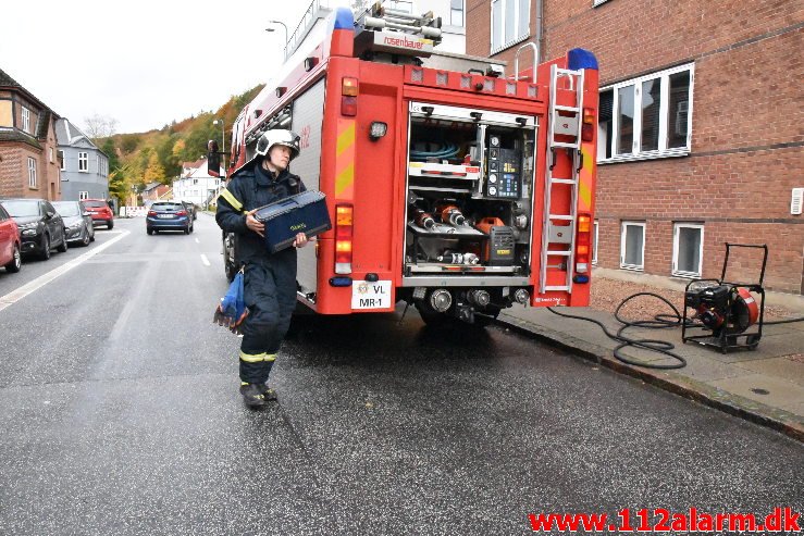 Røgen fra et komfur. Vardevej 102 i Vejle. 25/10-2020. KL. 12:54.