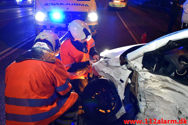 Alvorligt trafikuheld. Fredericiavej i Vejle. 28/11-2020. Kl. 22:37.