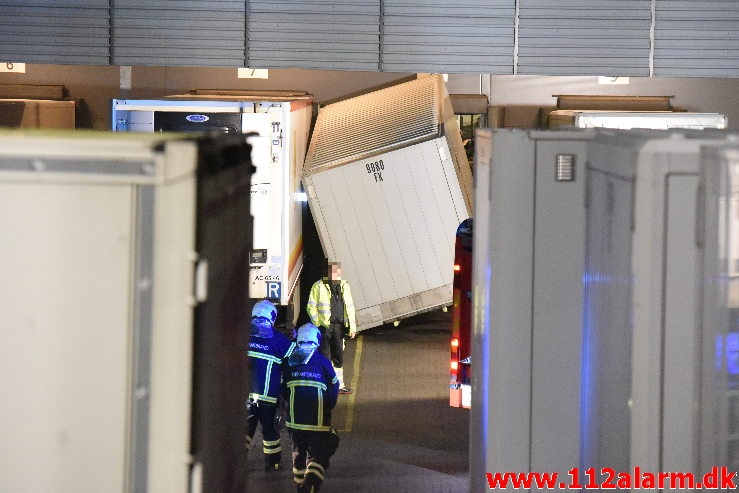 En person kom lettere til skade. UPS på Hjulmagervej i Vejle. 01/12-2020. Kl. 16:48.