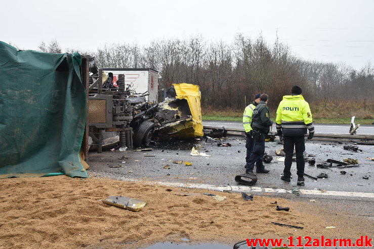 Chaufføren blev dræbt. Midtjyske Motorvej mellem Tørring og Give. 10/12-2020. Kl. 11:12.