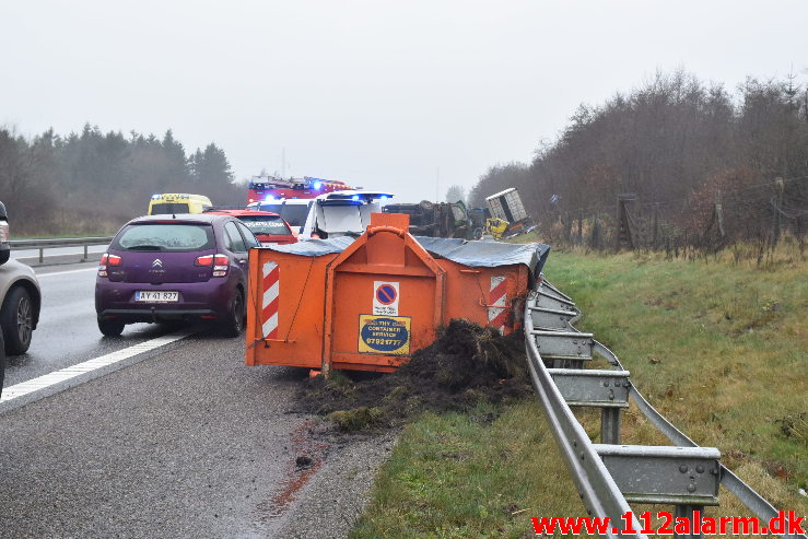 Chaufføren blev dræbt. Midtjyske Motorvej mellem Tørring og Give. 10/12-2020. Kl. 11:12.