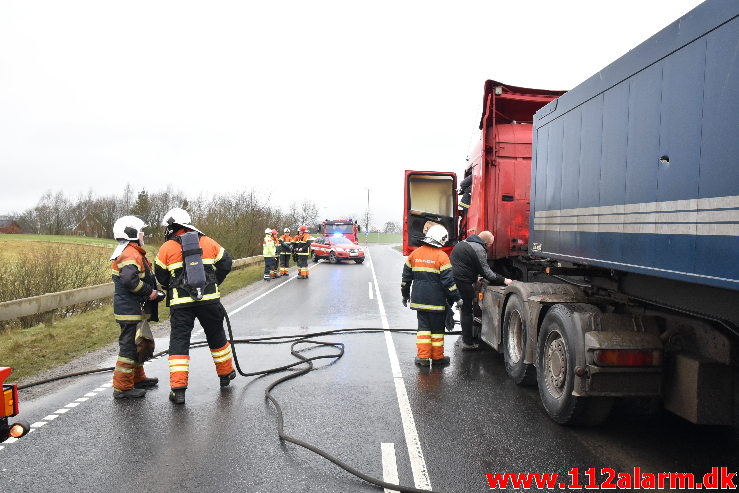 Brand i Lastbil. Ammitsbølvej ved Ødsted. 18/01-2021. KL. 12:17.