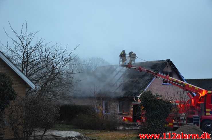 Brand i Villa. Rønne Alle i Hedensted. 27/01-2021. KL. 7:32.