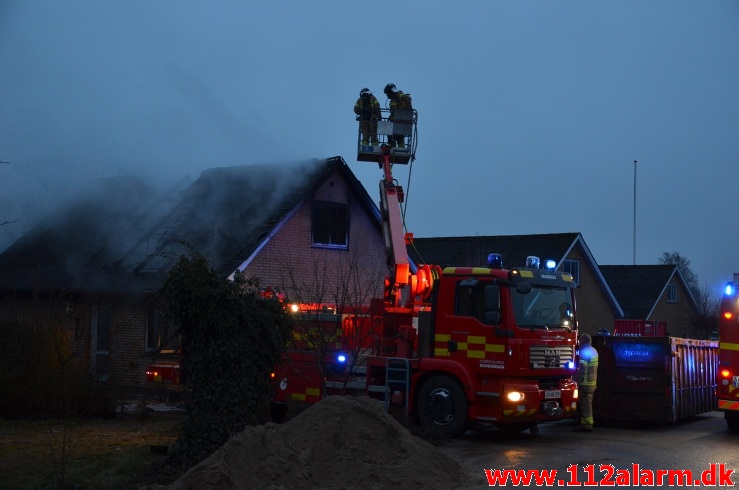 Brand i Villa. Rønne Alle i Hedensted. 27/01-2021. KL. 7:32.
