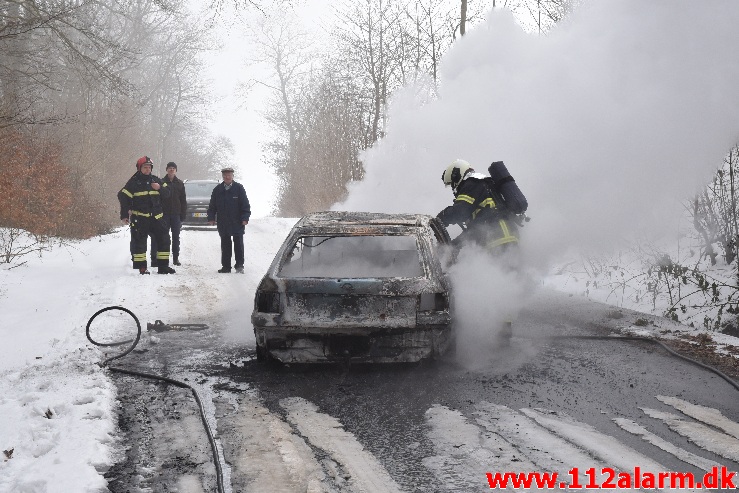 Pludselig var der brand i bilen. Højen Skovvej i Vejle. 16/02-2021. Kl. 12:06.