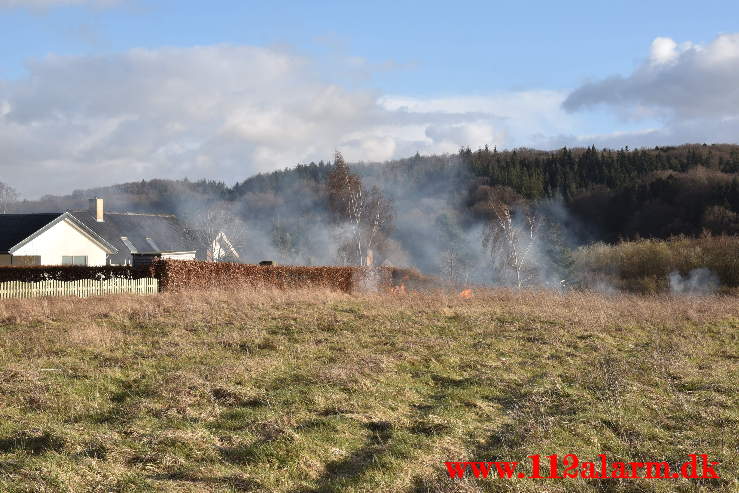 Mindre naturbrand på Mark. Buldalen ved Knabberup. 06/04-2021. Kl. 18:32.