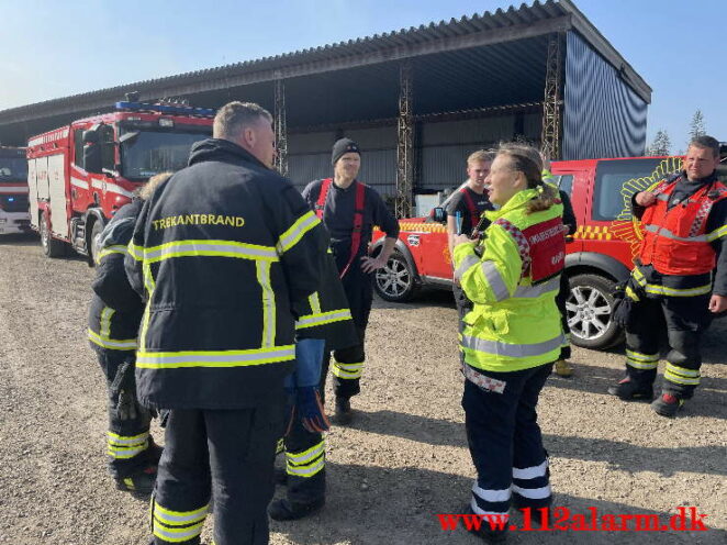 Brand på Randbøl Hede. Frederikshåbvej Randbøl. 17/04-2021. Kl. 15:22.