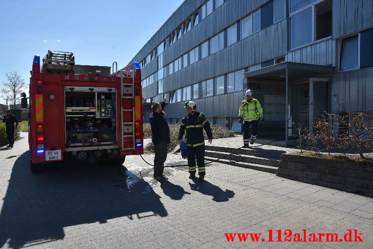 Ild i Lejlighed. Grønnedalen i Vejle. 24/04-2021. Kl. 13:27.