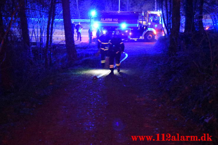 Brand i Villa. Grønnedalen i Vejle. 29/04-2021. Kl. 00:27.