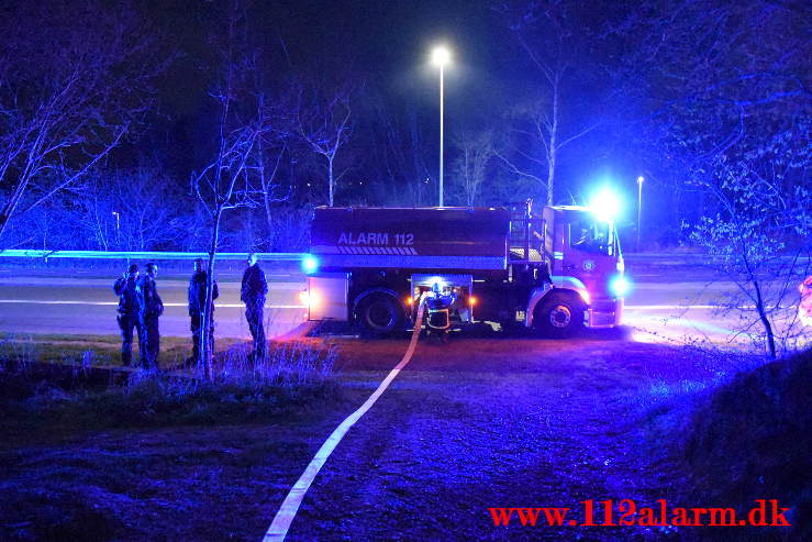 Brand i Villa. Grønnedalen i Vejle. 29/04-2021. Kl. 00:27.