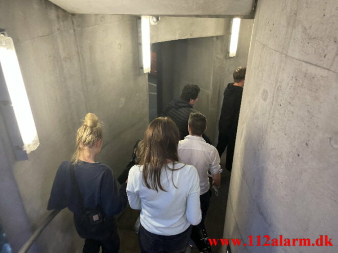Fanget i en elevator. Tróndur P-hus i Vejle. 09/05-2021. Kl. 18:20.