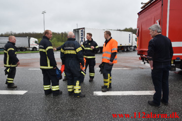 Større Benzin udslip. Rasteplads S E45 ved Vejle. 12/05-2021. Kl. 10:00.