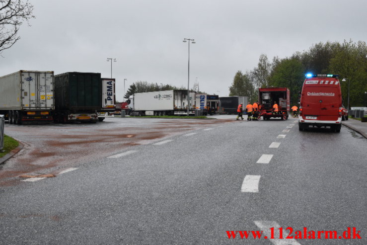 Større Benzin udslip. Rasteplads S E45 ved Vejle. 12/05-2021. Kl. 10:00.