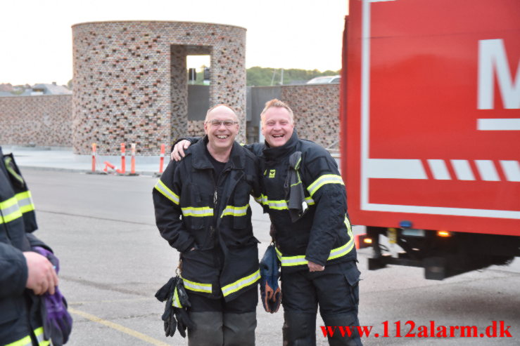 Sejlskib lækker olie. Vejle Havn. 18/05-2021. Kl. 21:13.