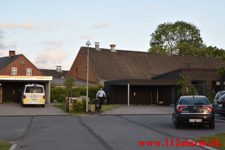 Gasbrænder fik fat i garage. Gimlevej på Urhøj i Vejle. 12/06-2021. Kl. 20:58.