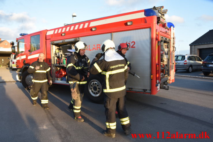 Gasbrænder fik fat i garage. Gimlevej på Urhøj i Vejle. 12/06-2021. Kl. 20:58.