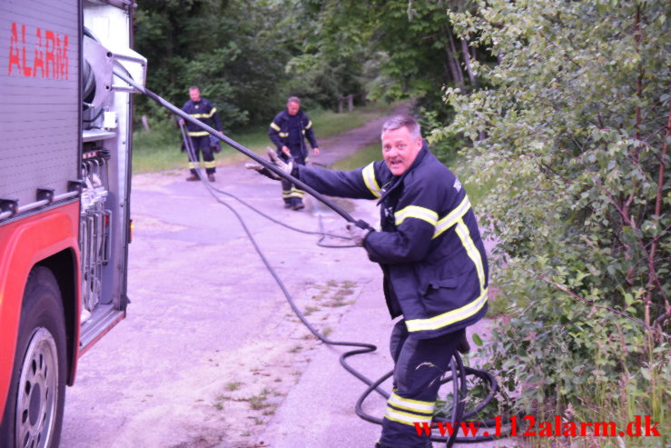 Brand i gravemaskine. Mågevej i Vejle.20/06-2021. Kl. 21:39.