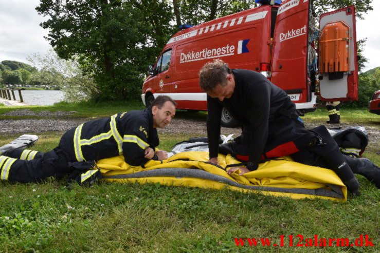 Redning – Drukneulykke. Fårup Sø i Jelling. 20/06-2021. Kl. 15:16.