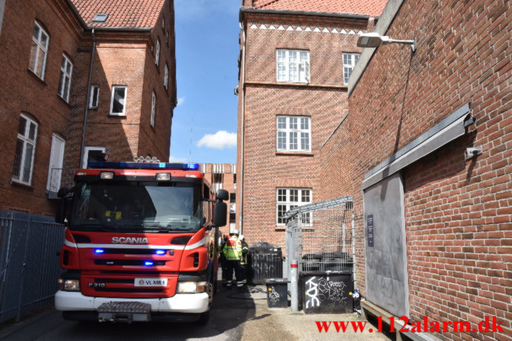 Ild i kælderen på den gamle Vejle Brandstation. Anlæget 6.C i Vejle. 04/07-2021. Kl. 15:10.