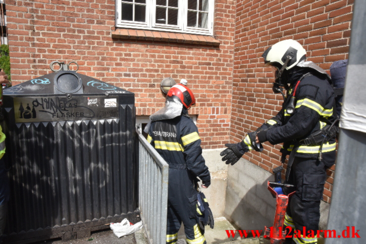 Ild i kælderen på den gamle Vejle Brandstation. Anlæget 6.C i Vejle. 04/07-2021. Kl. 15:10.