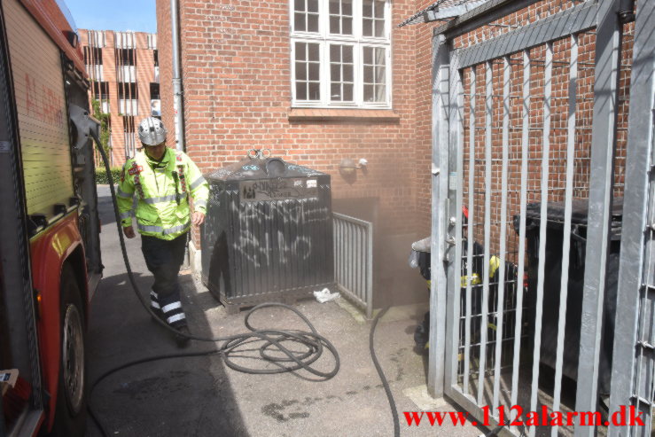 Ild i kælderen på den gamle Vejle Brandstation. Anlæget 6.C i Vejle. 04/07-2021. Kl. 15:10.