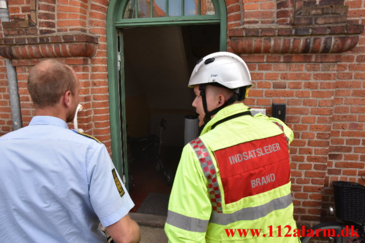 Ild i kælderen på den gamle Vejle Brandstation. Anlæget 6.C i Vejle. 04/07-2021. Kl. 15:10.