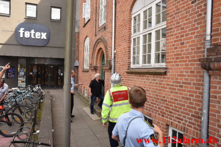 Ild i kælderen på den gamle Vejle Brandstation. Anlæget 6.C i Vejle. 04/07-2021. Kl. 15:10.